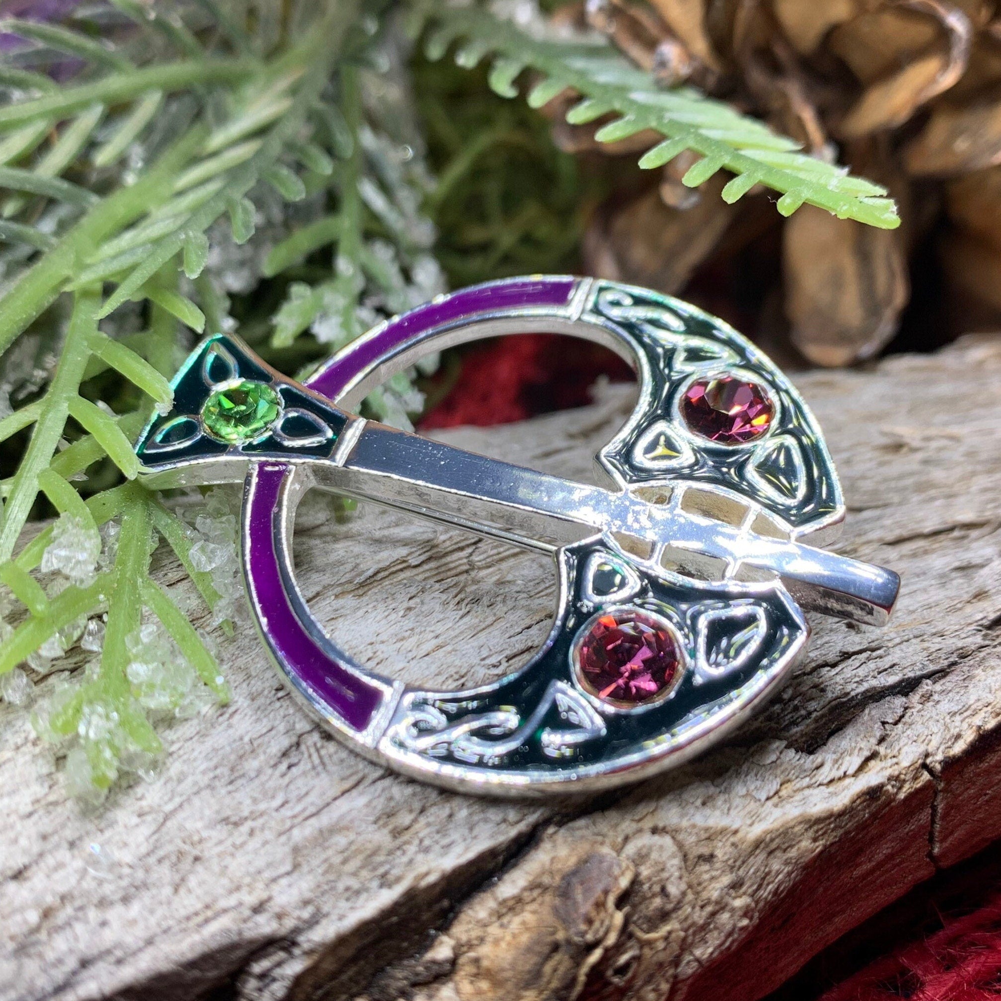 Bright Celtic Tara Brooch – Celtic Crystal Design Jewelry
