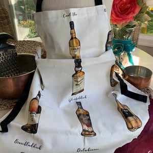 Scottish Apron, Scotland Gift, Whisky Lover Gift, Chef Gift, Bagpiper Gift, Outlander Gift, Whiskey Gift, Mom Gift, Sister Gift, Dad Gift