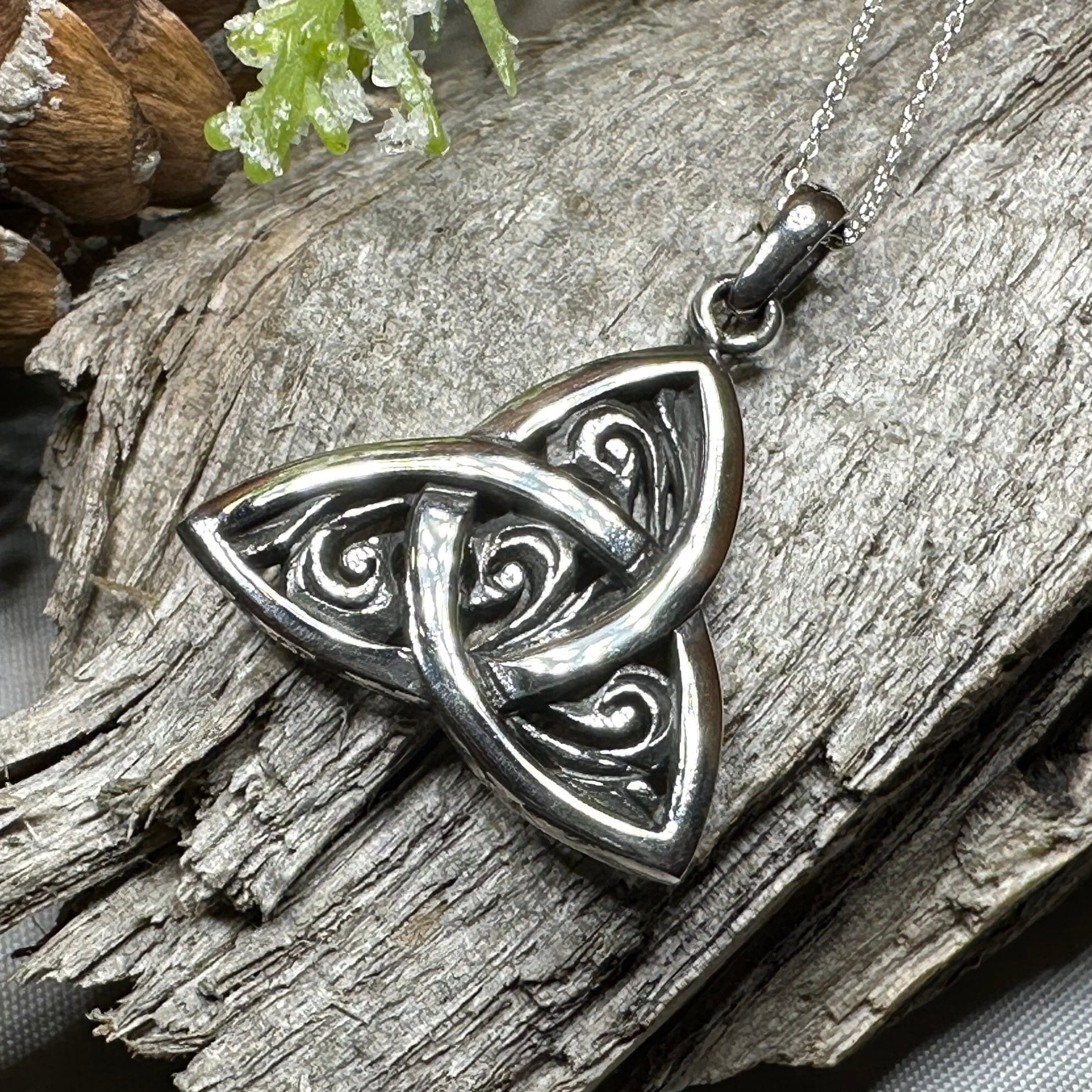 Celtic locket store