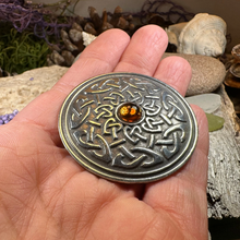 Load image into Gallery viewer, Celtic Knotwork Brooch
