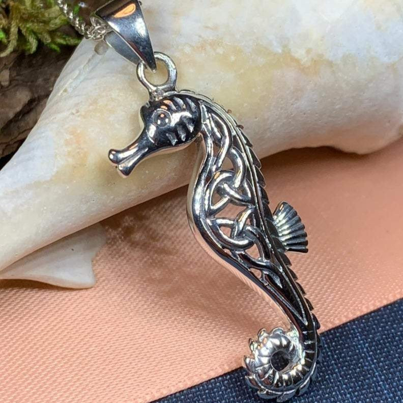 Medium seahorse necklace | Monterey Bay Aquarium Store