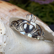 Load image into Gallery viewer, Irish Claddagh Trinity Knot Ring
